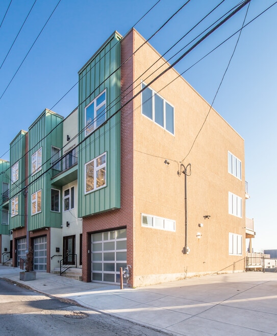 Building Photo - 4576 Silverwood St