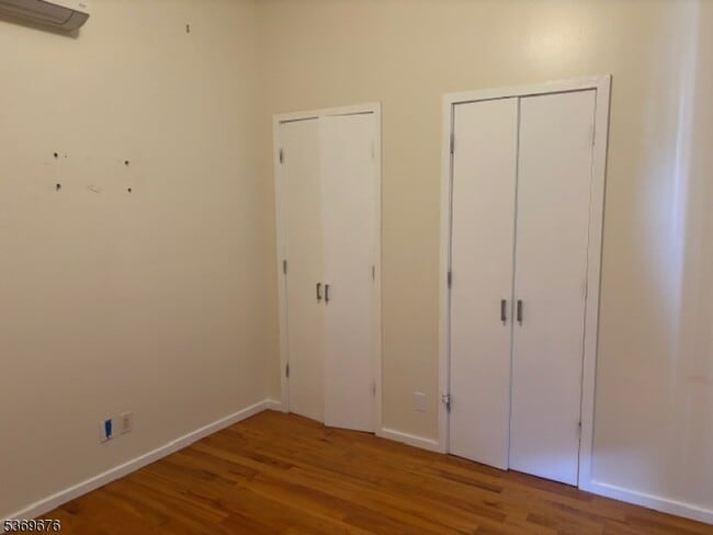 Building Photo - 1086 S Orange Ave