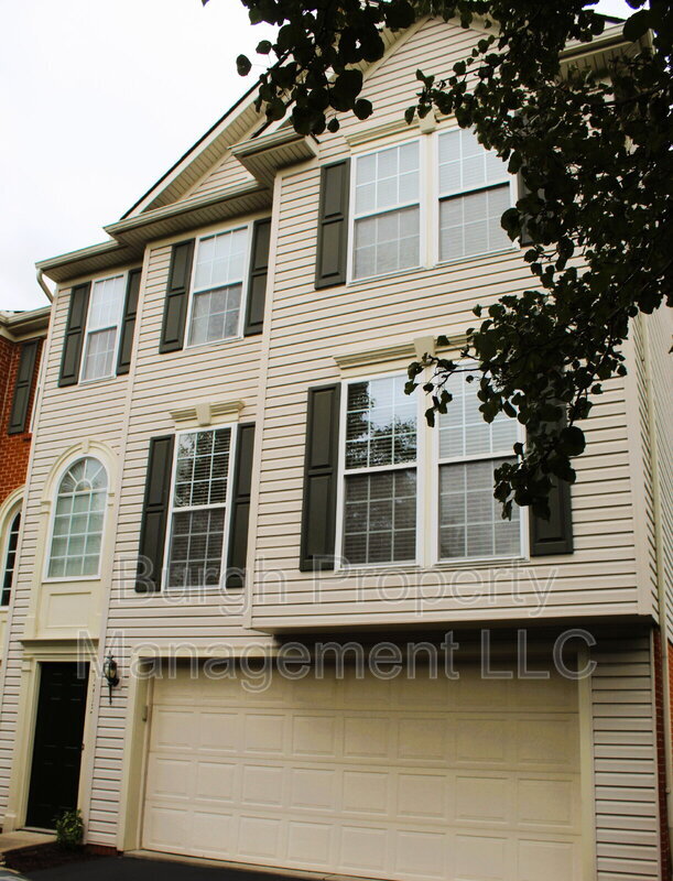 Building Photo - 1713 Michael Dr Building Photo - 1713 Michael Dr