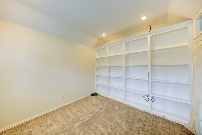 Building Photo - 3203 Amerson Dr