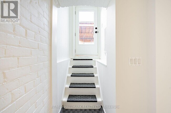 Photo du bâtiment - 138 Milverton Blvd