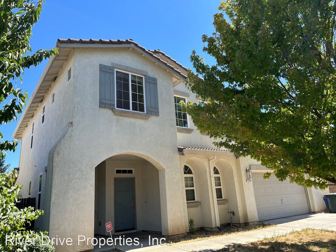 4 br, 2.5 bath House 1536 Figueroa Drive House for Rent in Merced