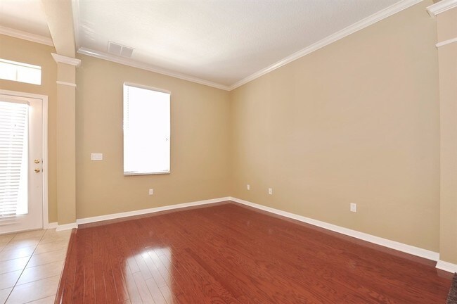 Foto del edificio - 6021 Churchside Dr