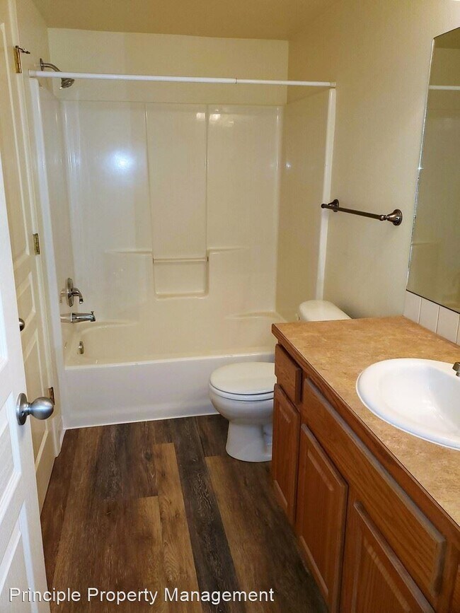 Building Photo - 2 br, 2 bath Apartment - 2920 Matt Drive