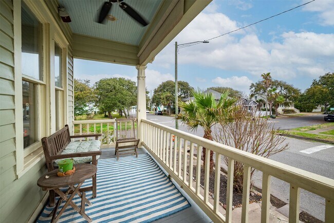 Building Photo - 1301 17th St