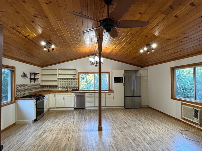 Sala de estar principal - 1734 Topanga Skyline Dr