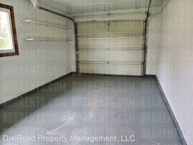 Building Photo - 3 br, 1 bath House - 440 West Wenger Road,