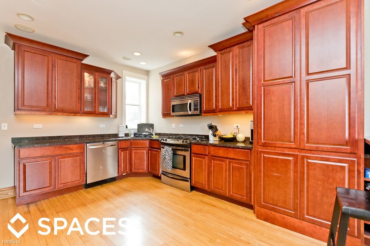 Foto principal - 2046 W Cuyler Ave