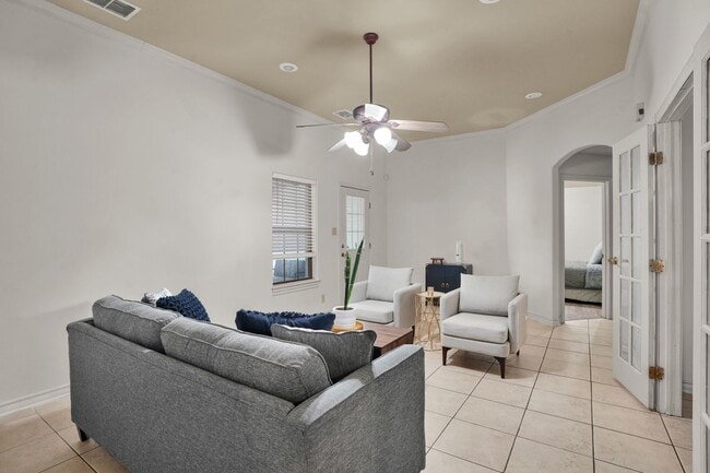 Building Photo - 2061 Don Pascual Ln