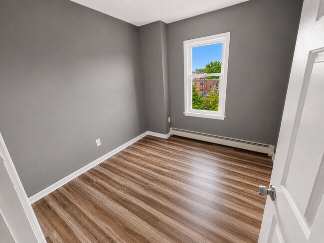Foto del edificio - 314-316-316 Bellevue St