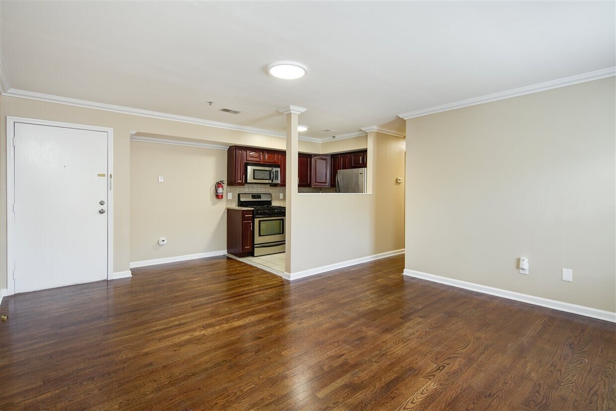 Primary Photo - 401 Bergenline Ave