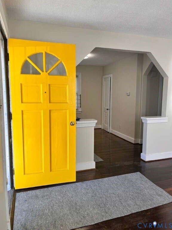 Foto del edificio - 2203 Dinwiddie Ave