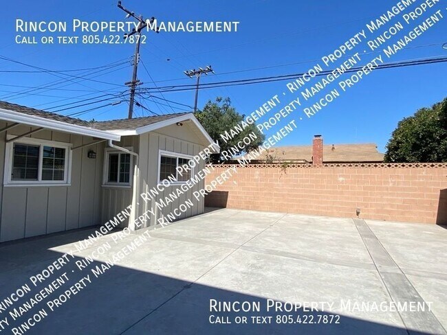 Building Photo - $500 off the first month's rent!! --Single...