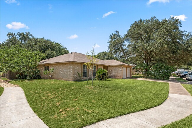 Foto del edificio - 2603 Hollymist Dr