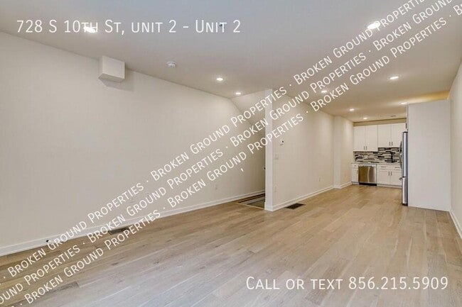 Photo - 728 S 10th St Apartment