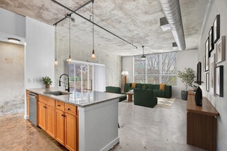 Building Photo - 1016 Lofts