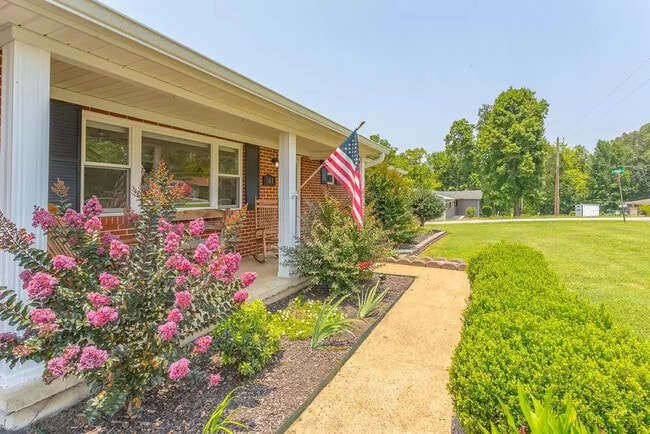 Photo - 161 Clara Lee Rd House