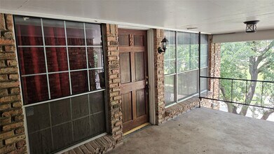 Building Photo - 2507 Montrose Blvd