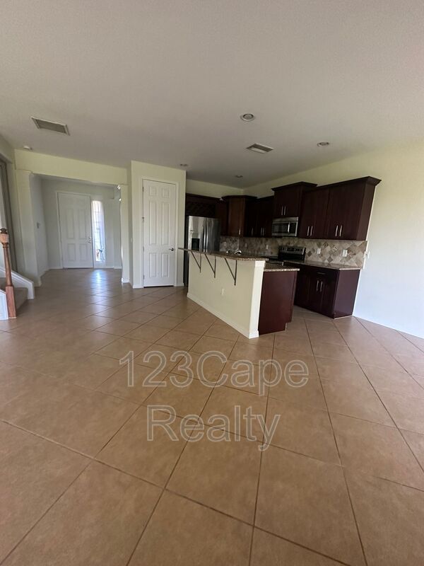 Building Photo - 2547 Sutherland Ct