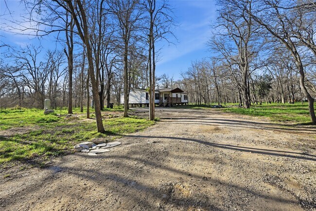 Foto del edificio - 39512 Donigan Rd