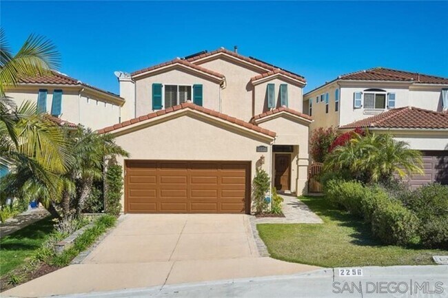 Foto del edificio - 2256 Fairway Ln
