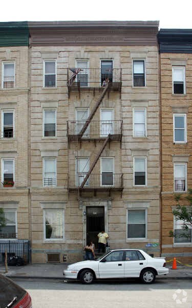 Primary Photo - 134 29TH ST