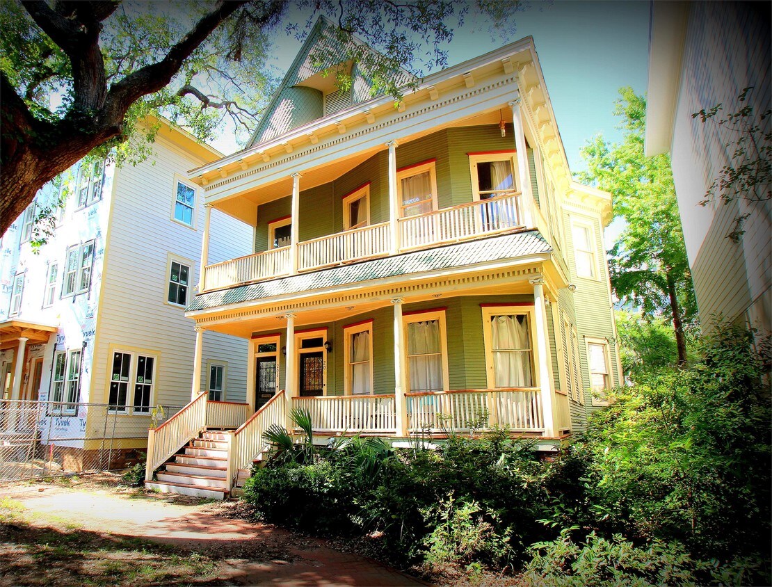 Building Photo - 206 W Gwinnett St