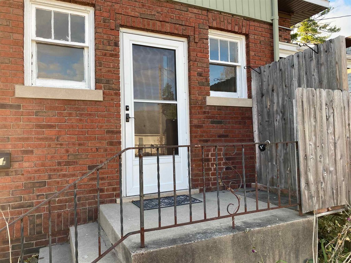 Foto principal - 3021 Fairfield Ave