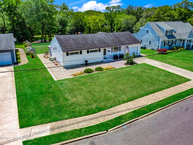 Building Photo - 1007 Shore Rd