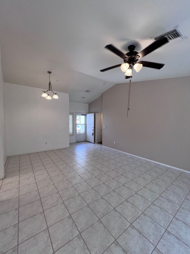 Foto del edificio - SUN CITY ELKO MODEL 2 BEDROOM 2 BATH