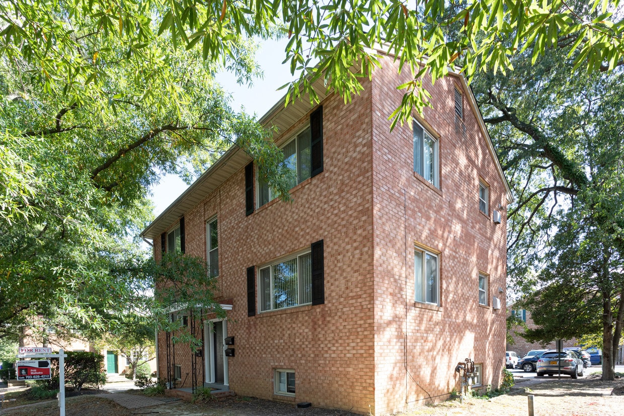 Building Photo - 4510 Washington Blvd