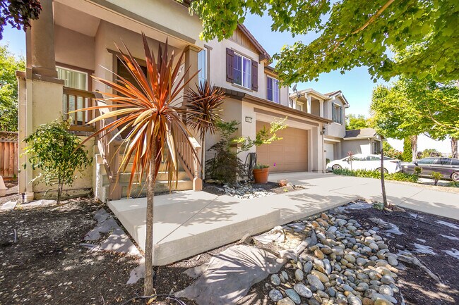 Building Photo - 6417 Everlasting Way