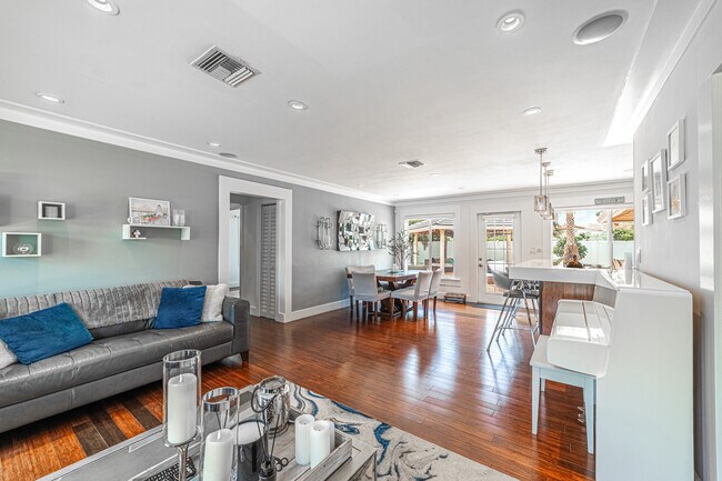 Foto del edificio - 441 NE Wavecrest Ct