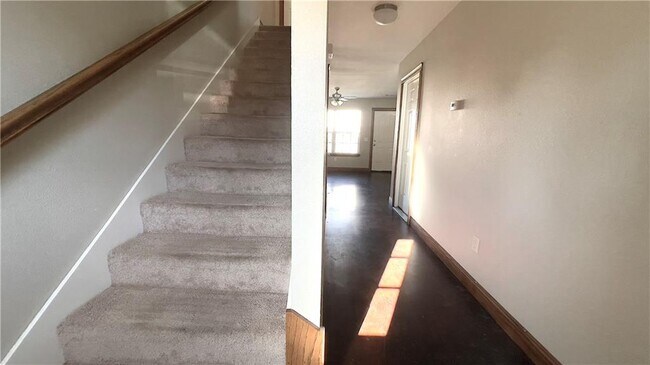 Building Photo - 2919 Meridian Pl