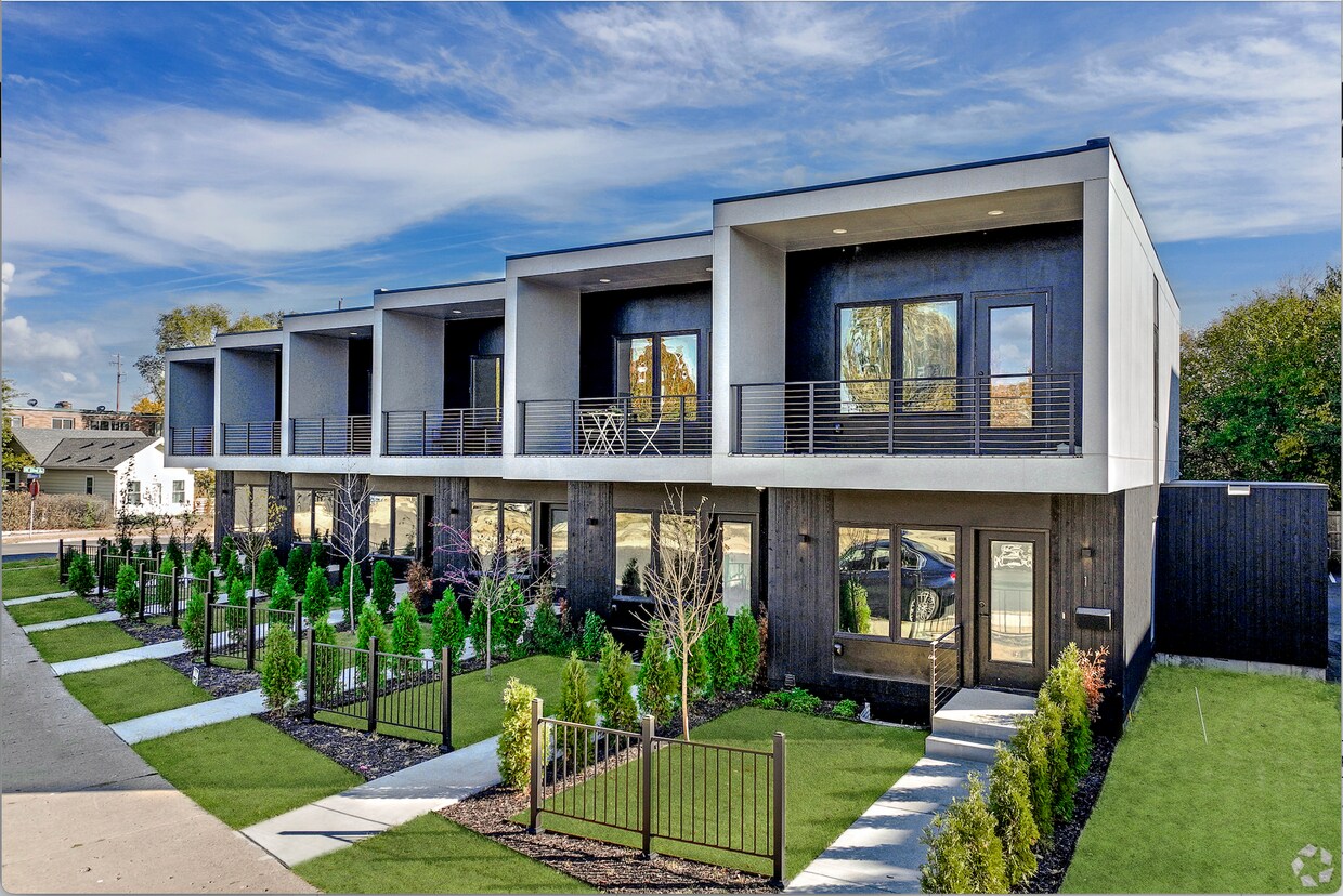Foto principal - The Hollander Row Homes