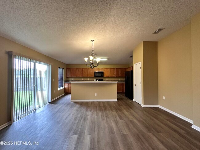 Building Photo - 2231 Brian Lakes Dr N