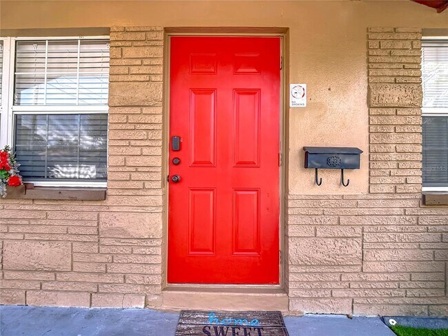 Foto del edificio - 220 Southeast Jefferson Cir N