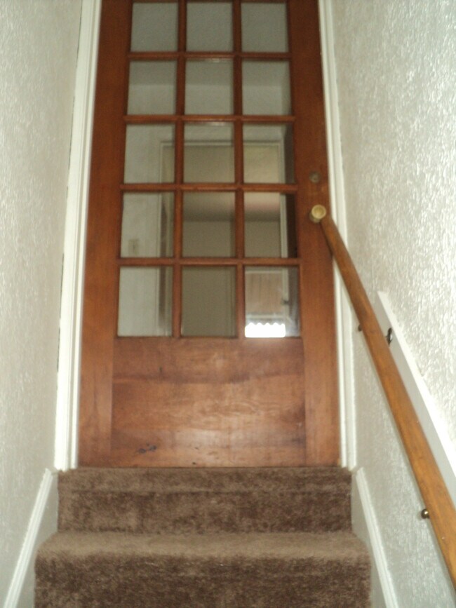 Building Photo - 803 Jefferson Ave