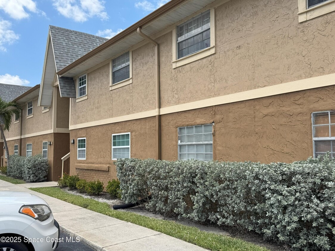 Foto principal - 220 Preston Ln