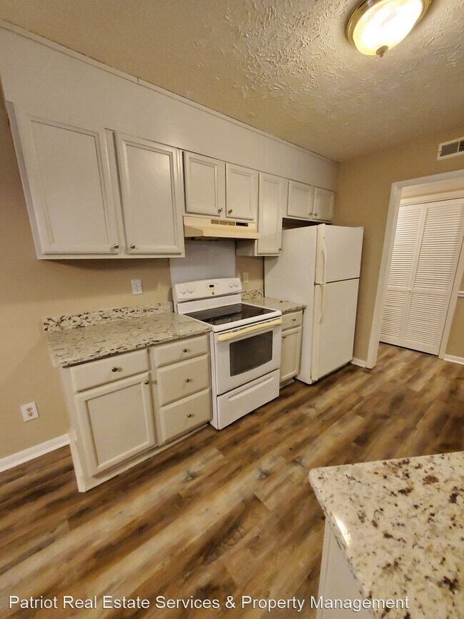 Building Photo - 3 br, 2 bath House - 727 Tamarack Drive