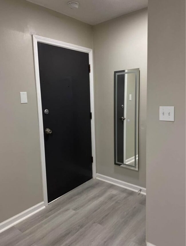 Building Photo - Live in Style at Bellagio East Living I: C...
