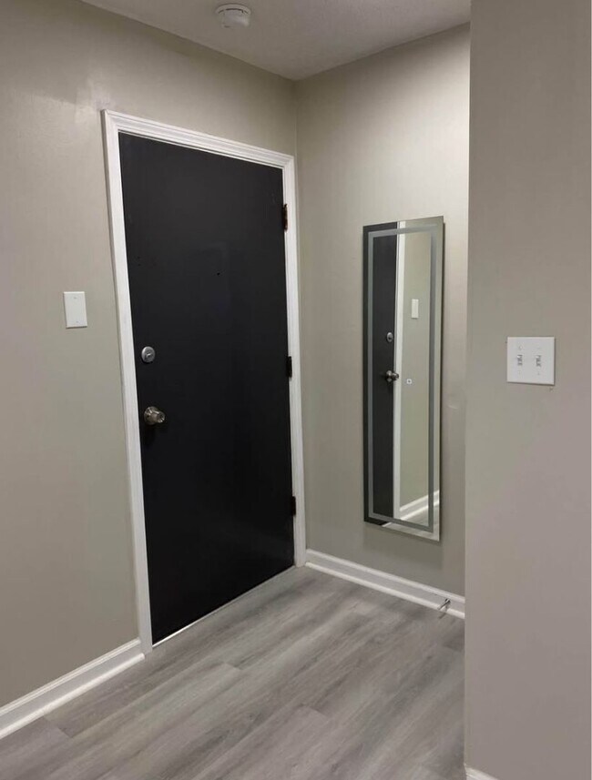 Foto del edificio - Live in Style at Bellagio East Living I: Convenient and Vibrant Community in Indianapolis