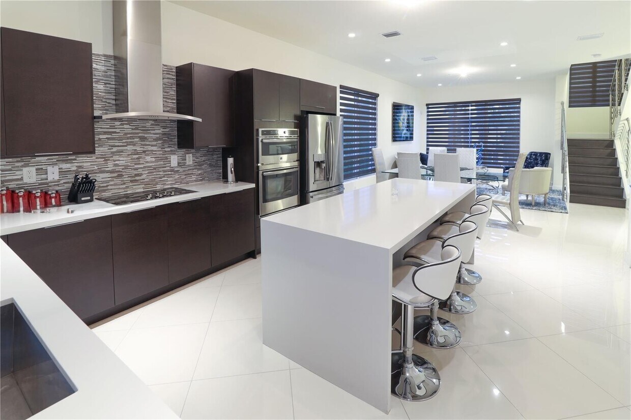 Foto principal - 10501 NW 66th St