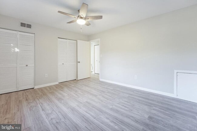 Building Photo - 1521 Colonial Dr
