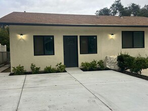 Building Photo - 1107 Ojai Rd