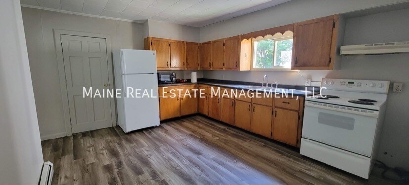 Foto principal - 482 Main St