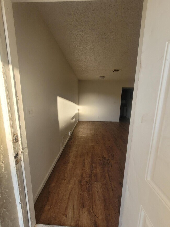 Foto del edificio - 4103 Riverside Dr