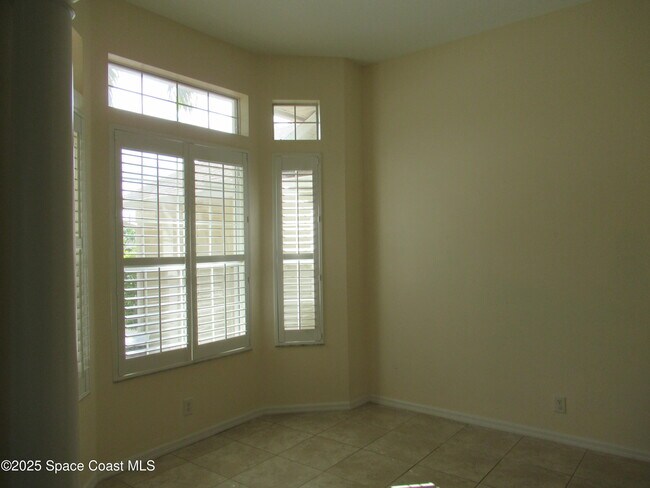 Foto del edificio - 924 Bryce Ln