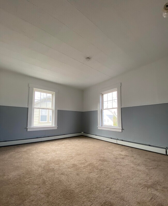 Bedroom 2 - 9 Mount Auburn St