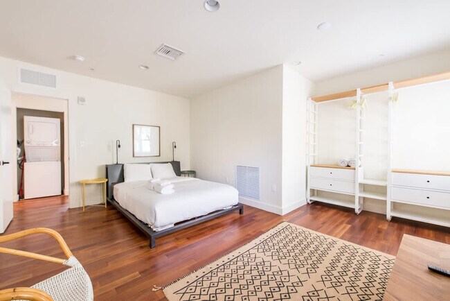 Foto del edificio - 747 4th St